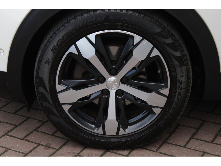 2020 Peugeot 5008 - image 25