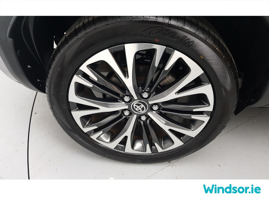 2020 Toyota Yaris Cross - image 16