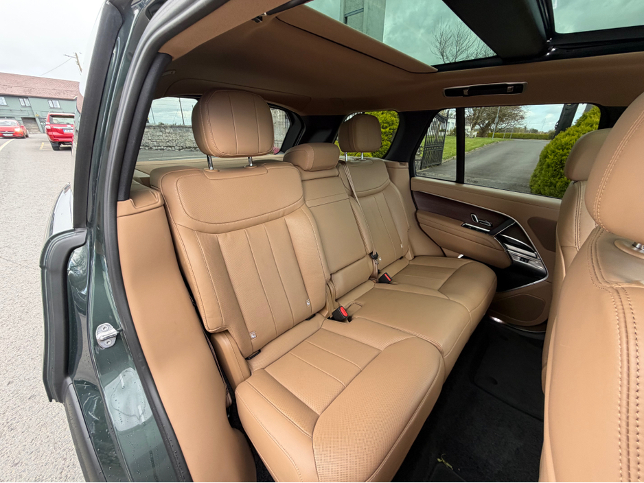 2023 Land Rover Range Rover - image 15