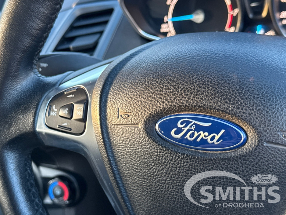 2015 Ford Fiesta - image 21
