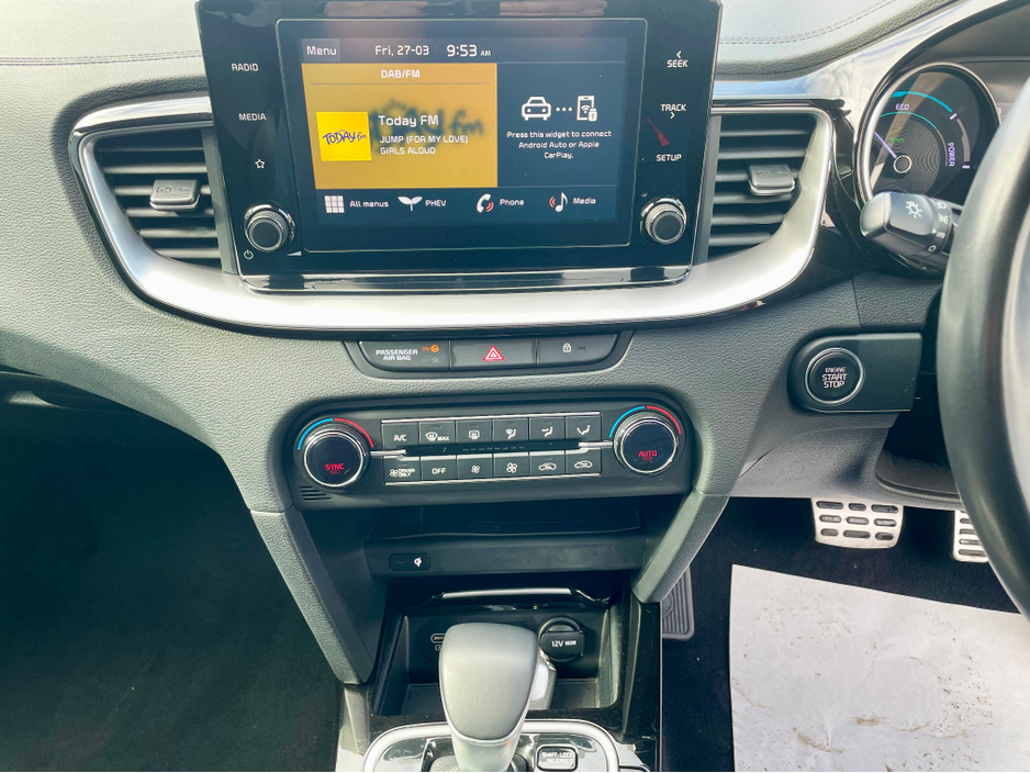2023 Kia XCeed - image 12