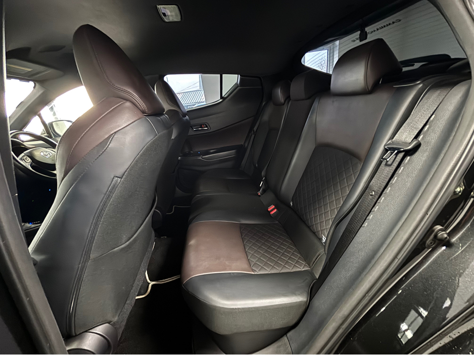 2018 Toyota C-HR - image 11