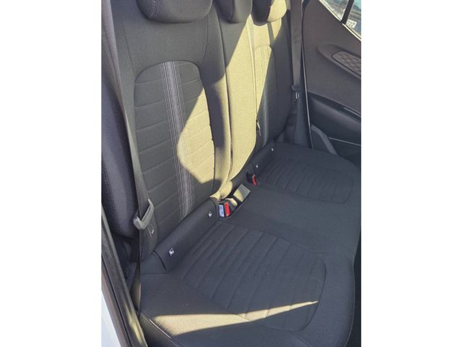 2023 Hyundai i10 - image 16