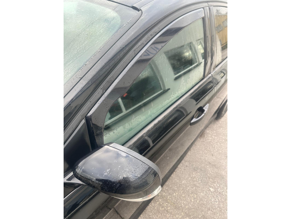 2018 Ford Focus - image 3