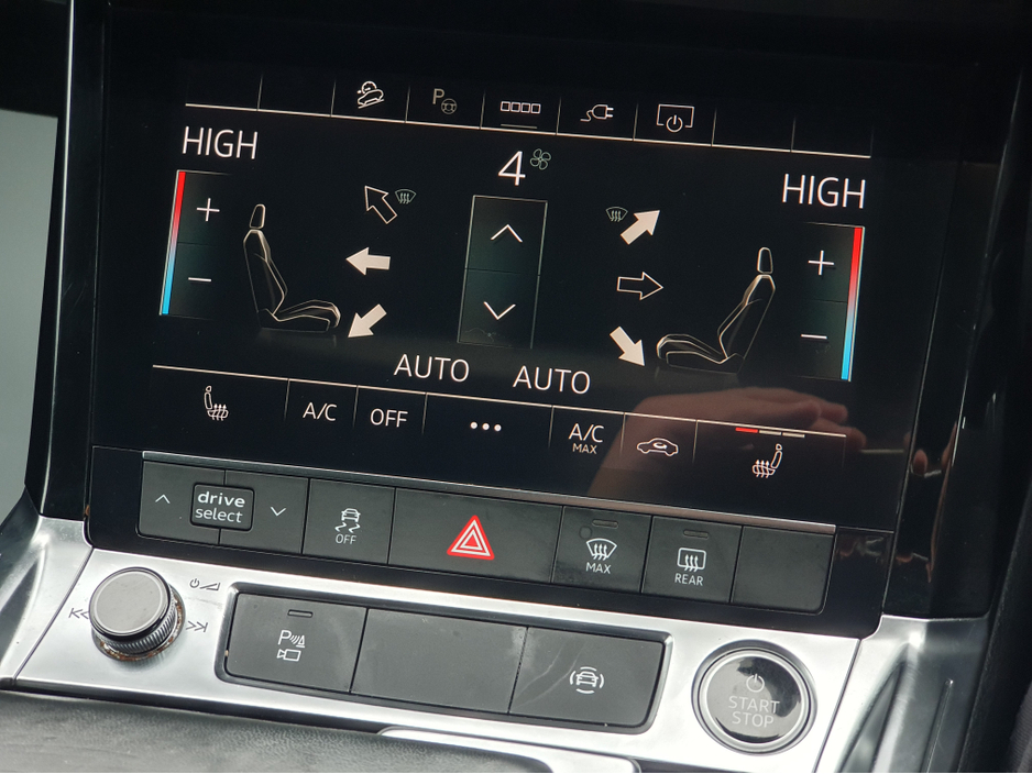 2022 Audi e-tron 55 Quattro 95 kWh FULLY ELECTRIC NCT 02/28 FINANCE AVAILABLE €118 PER WEEK 2 KEYS/ FULL LEATHER/ ELECTRIC SEATS/ HEATED SEATS/ SAT NAV/ TOUCH SCREEN/ ANDROID AUTO/ APPLE CAR PLAY/ HISTORY CHECKED €29,900