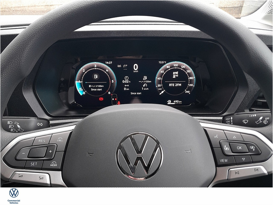 2025 Volkswagen Caddy - image 17