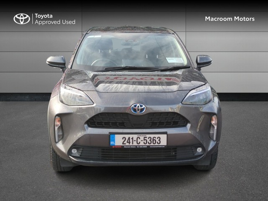 2024 Toyota Yaris Cross - image 5