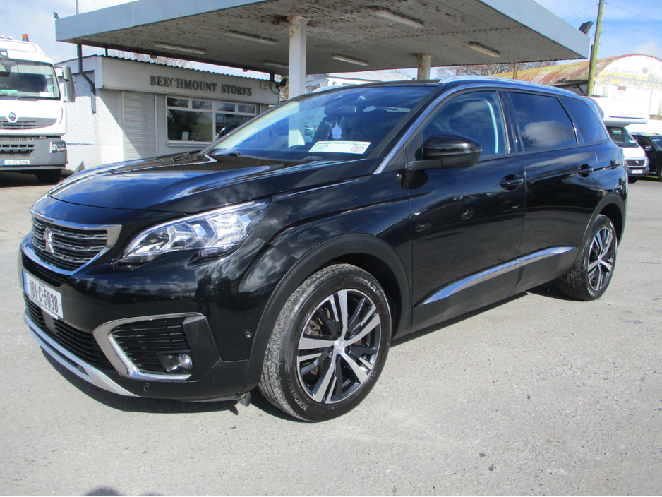 2018 Peugeot 5008 - image 5