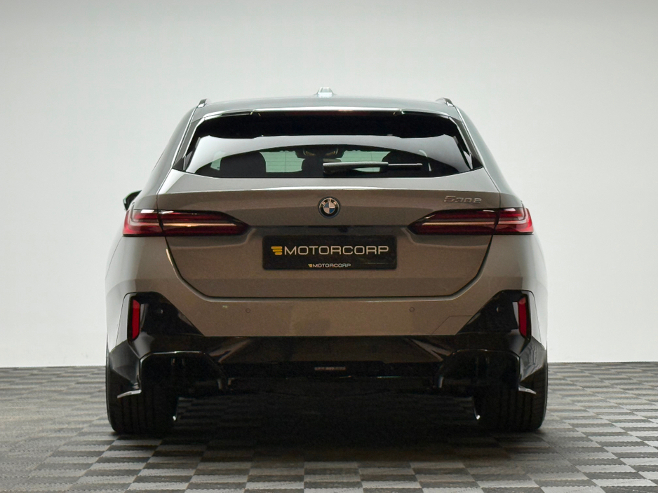 2025 BMW 5 Series 530E M SPORT TOURING €69,990