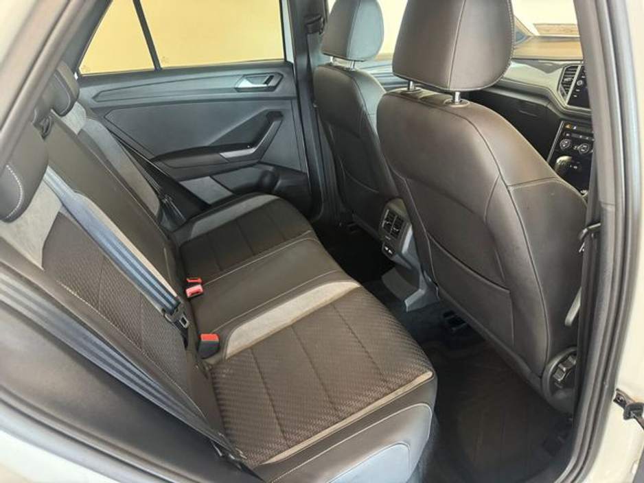 2020 Volkswagen T-Roc 2.0 TDI 150bhp R-Line DSG €24,495