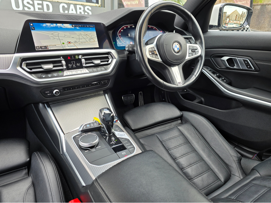 2021 BMW 3 Series - image 21