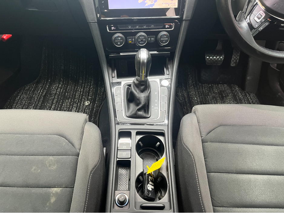 2017 Volkswagen Golf - image 16