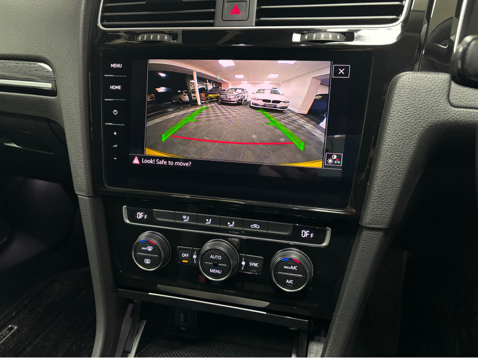 2019 Volkswagen Golf VOLKSWAGEN GOLF TSI DSG*PRO NAV WIDE SCREEN*DYNAMIC LIGHT ASSIST*BLIND SPOT ASSIST*KEYLESS ENTRY & START*DIGITAL DASH*ADAPTIVE CRUISE CONTROL & MORE*FINANCE AVAILABLE TRADE INS WELCOME* €21,950