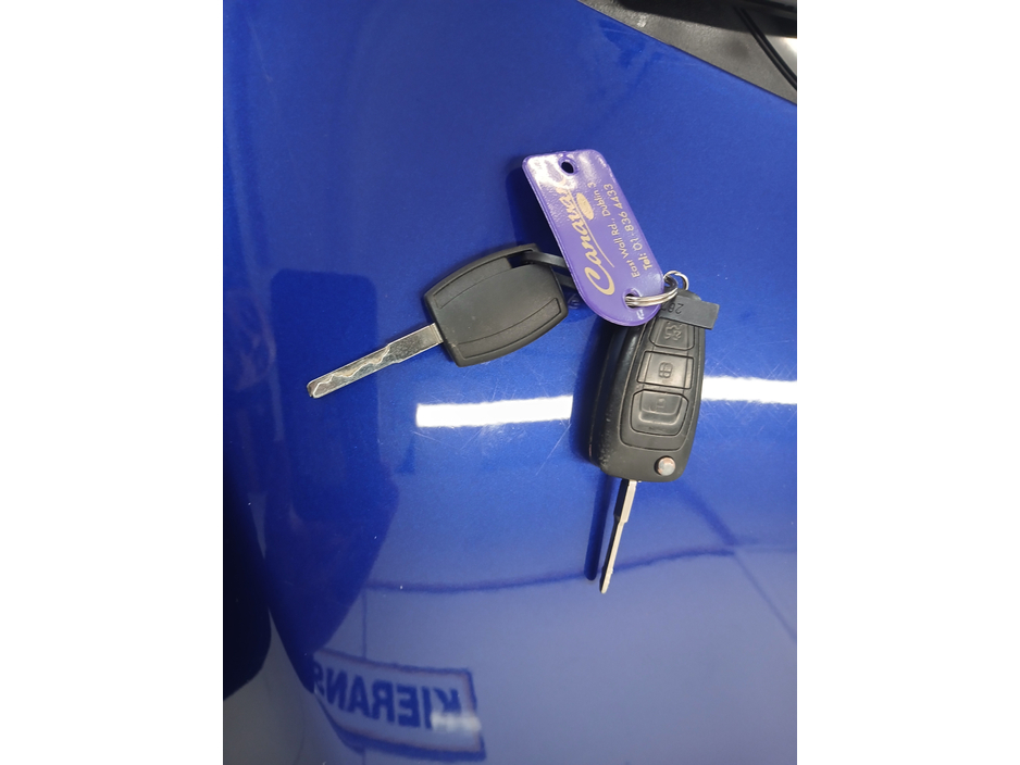 2016 Ford Focus - image 11