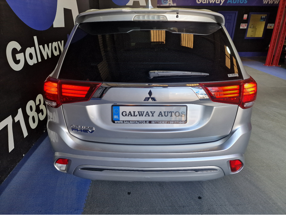 2019 Mitsubishi Outlander - image 7