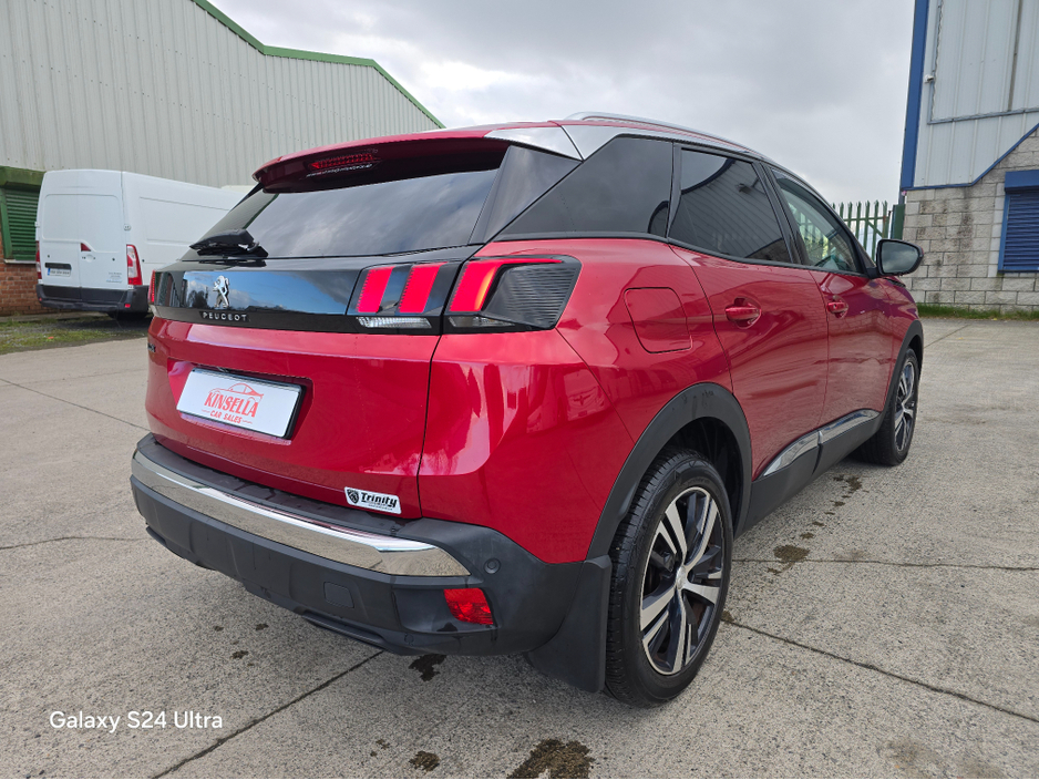 2019 Peugeot 3008 - image 5