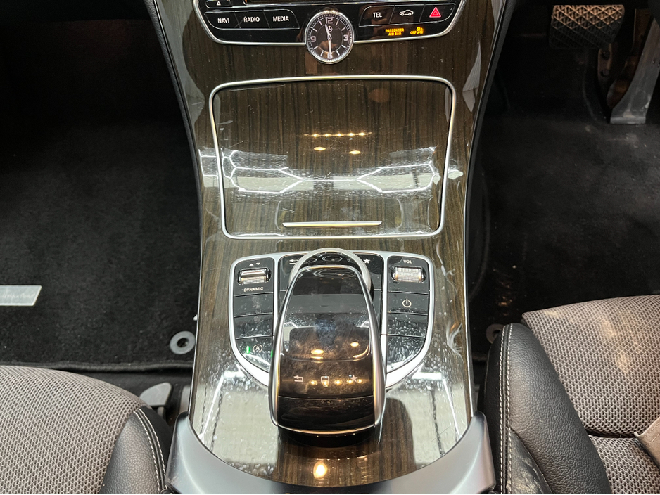 2016 Mercedes-Benz C Class €19950! 2016 MERCEDES-BENZ C220D AVANTGARDE 2.2 AUTOMATIC / CRUISE CONTROL / REVERSE CAMERA / ELECTRIC MEMORY & HEATED SEATS / €19,950