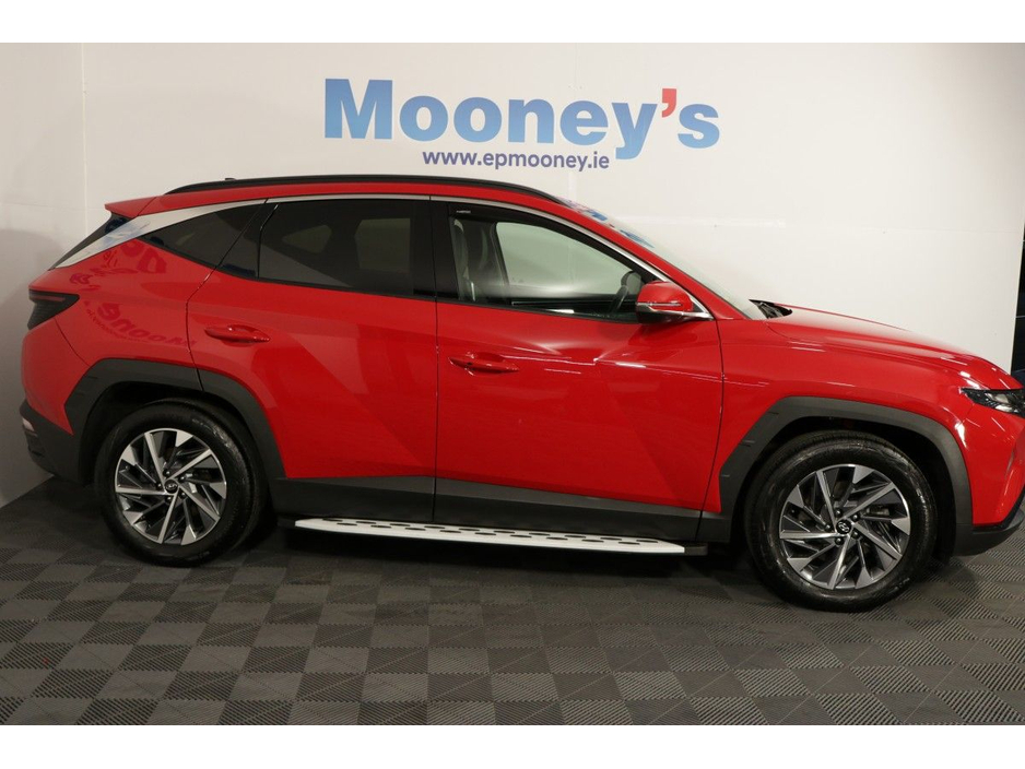 2023 Hyundai Tucson - image 3