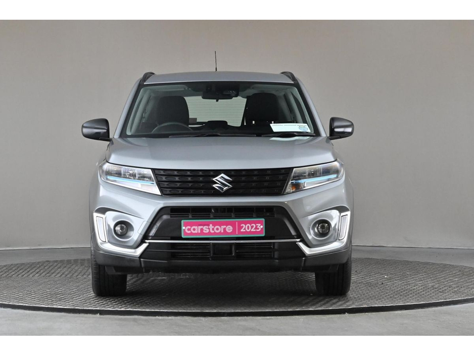 2023 Suzuki Vitara - image 2