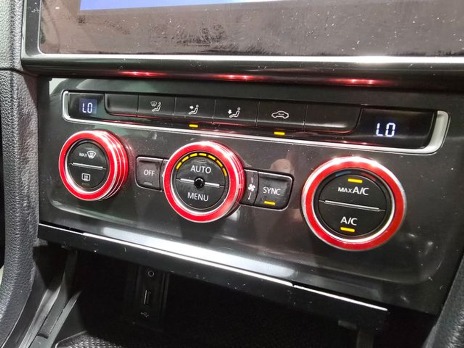 2019 Volkswagen Golf - image 35