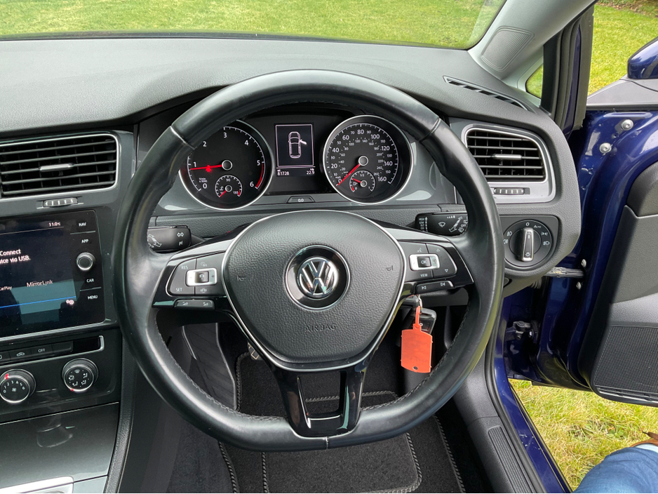 2019 Volkswagen Golf - image 15