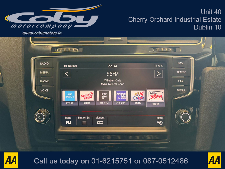 2014 Volkswagen Golf - image 26