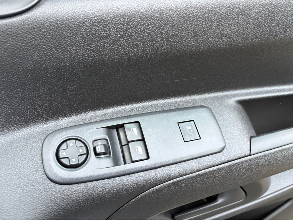 2023 Citroen Berlingo LX BLUEHDI 100 MWB 65 €19,995