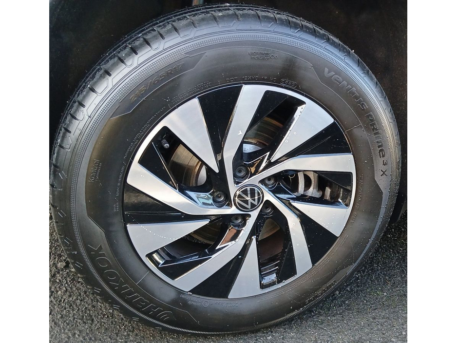 2025 Volkswagen Tayron - image 8