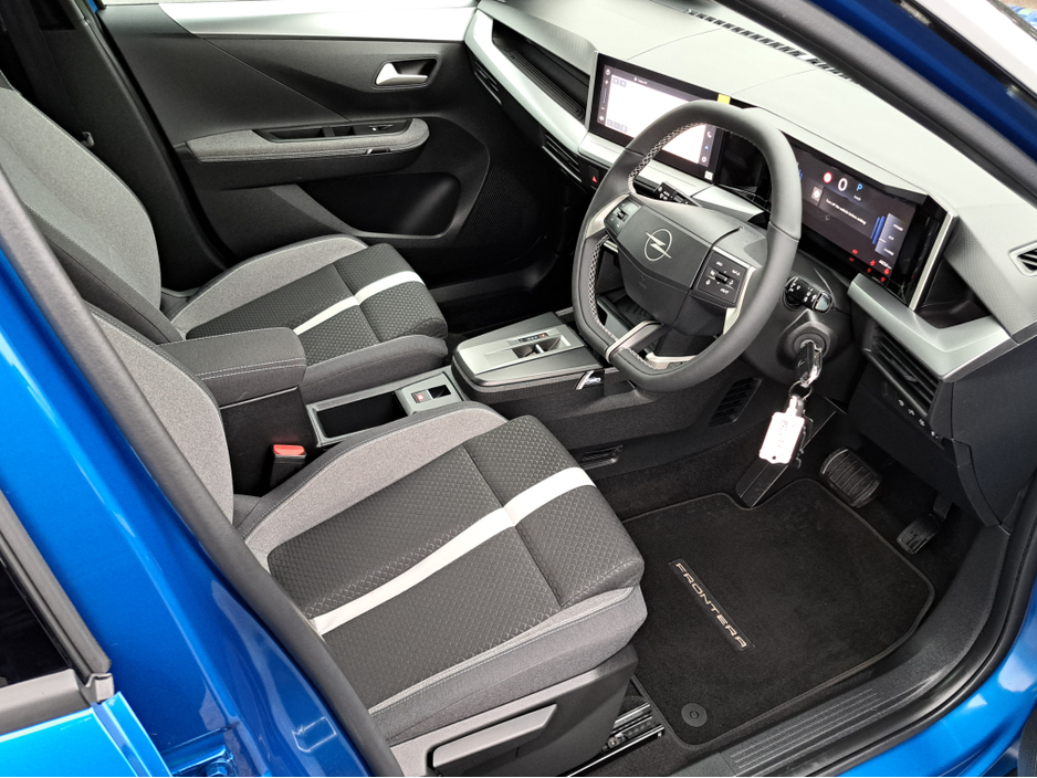 2025 Opel Frontera - image 14