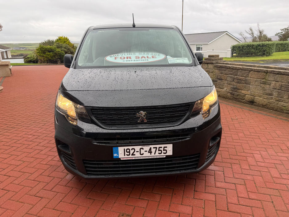2019 Peugeot Partner  €12,495