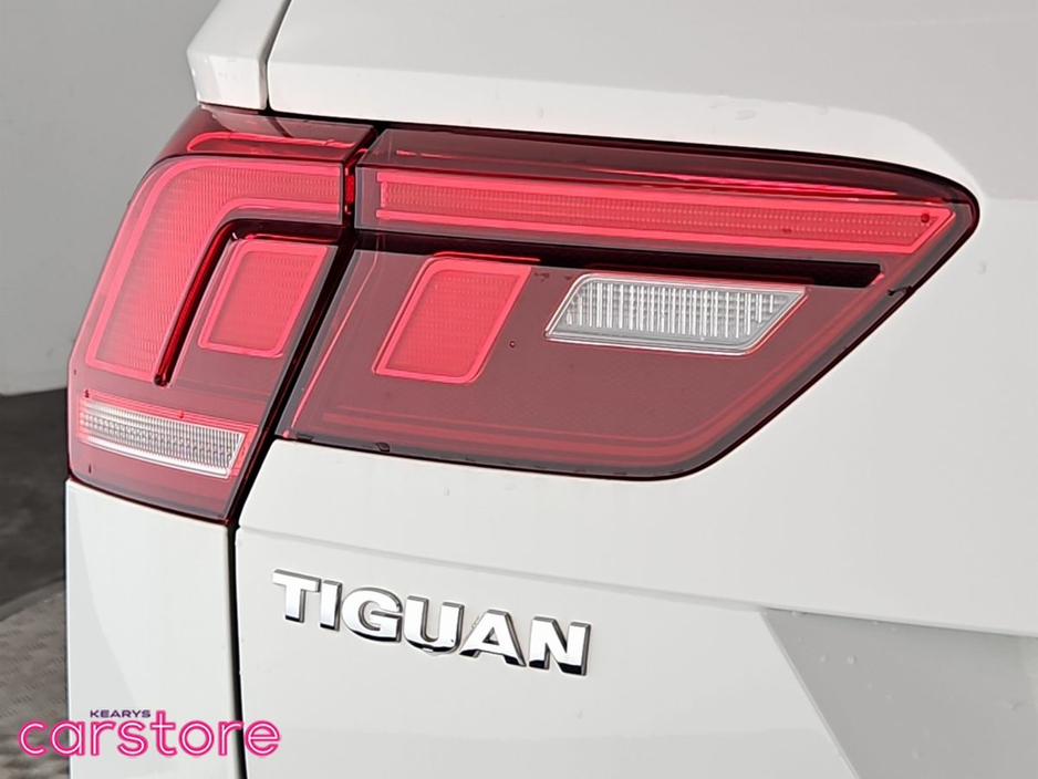 2018 Volkswagen Tiguan - image 16