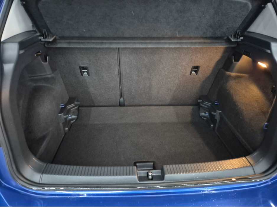 2020 Volkswagen T-Cross - image 19