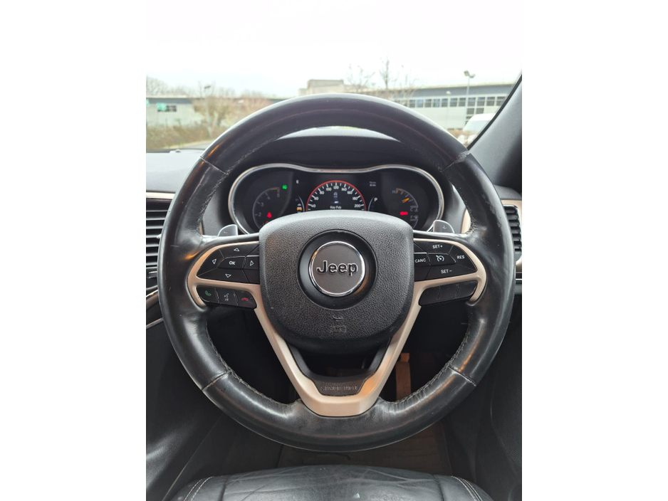 2015 Jeep Cherokee  €12,999