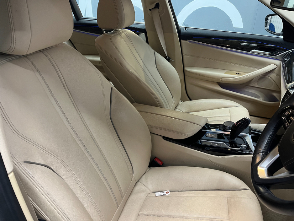 2018 BMW 5 Series €23950! 2018 BMW 530E LUXURY iPERFORMANCE 2.0 AUTOMATIC / CRUISE CONTROL / 360° CAMERA / PADDLE SHIFTERS / ELECTRIC MEMORY & HEATED SEATS €23,950