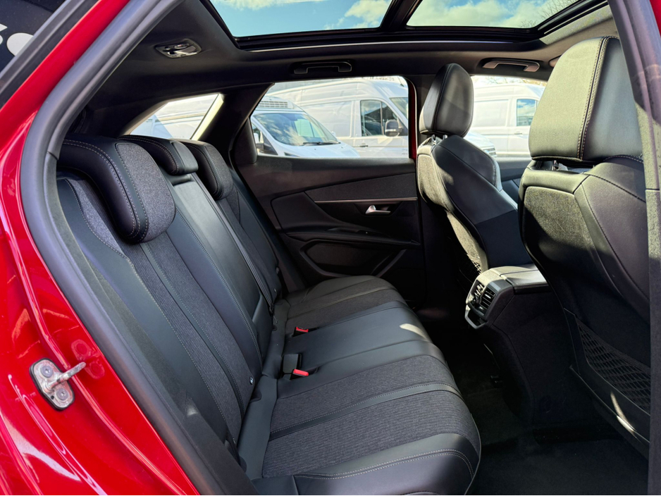 2020 Peugeot 3008 - image 26