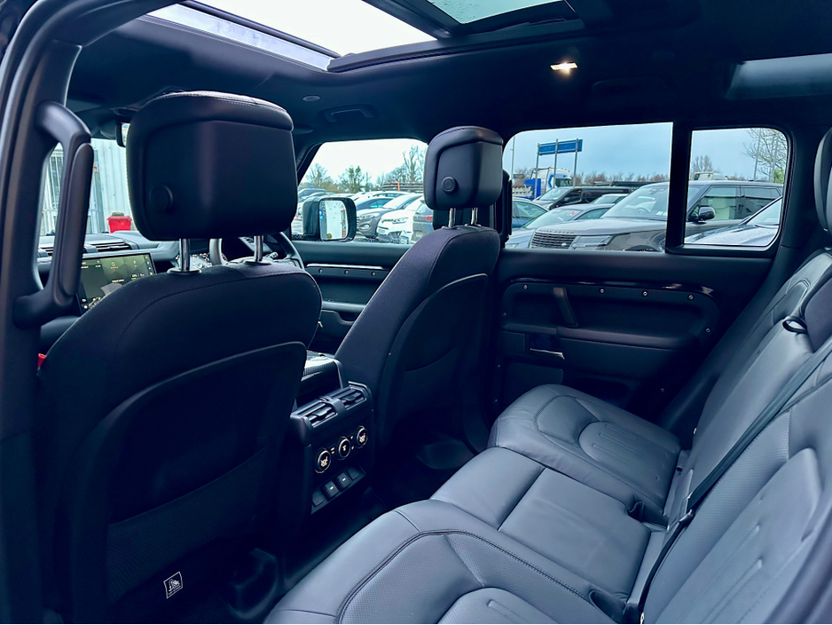 2023 Land Rover Defender ++HIGH SPEC++ 110 2.0 P400E X 404PS