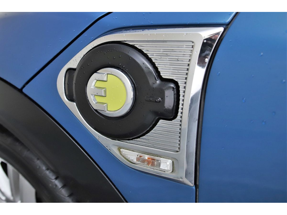 2021 MINI Hatch - image 15