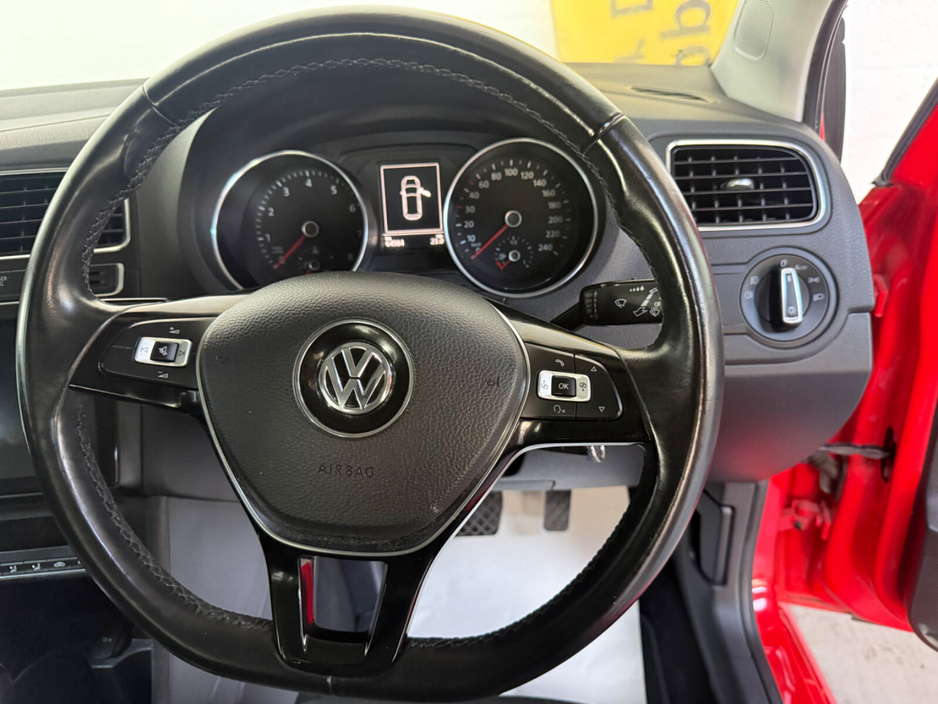 2016 Volkswagen Polo - image 10