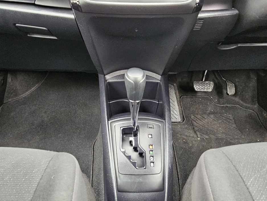 2020 Toyota Corolla - image 30