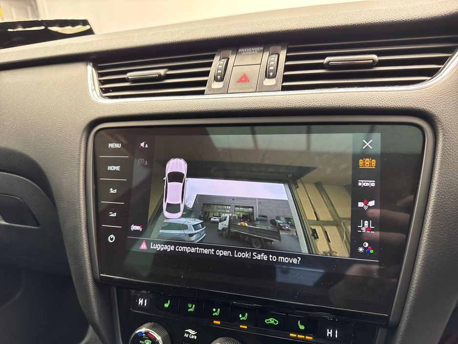 2018 Skoda Octavia - image 20