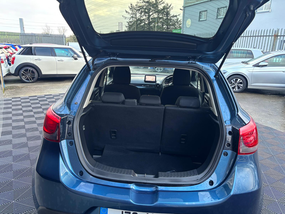 2017 Mazda Demio - image 7