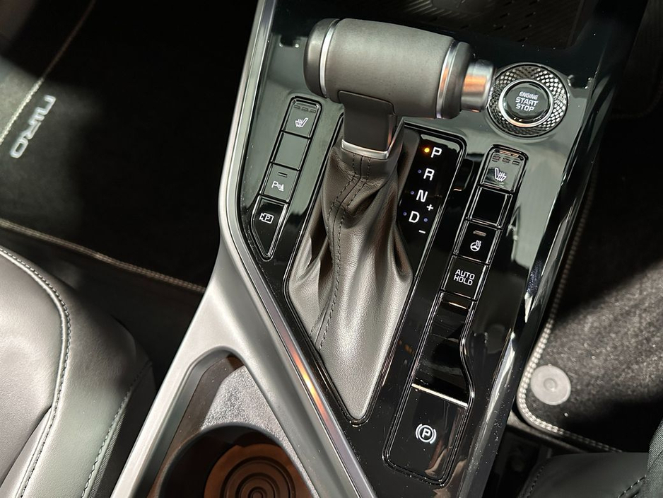 2023 Kia Niro - image 15