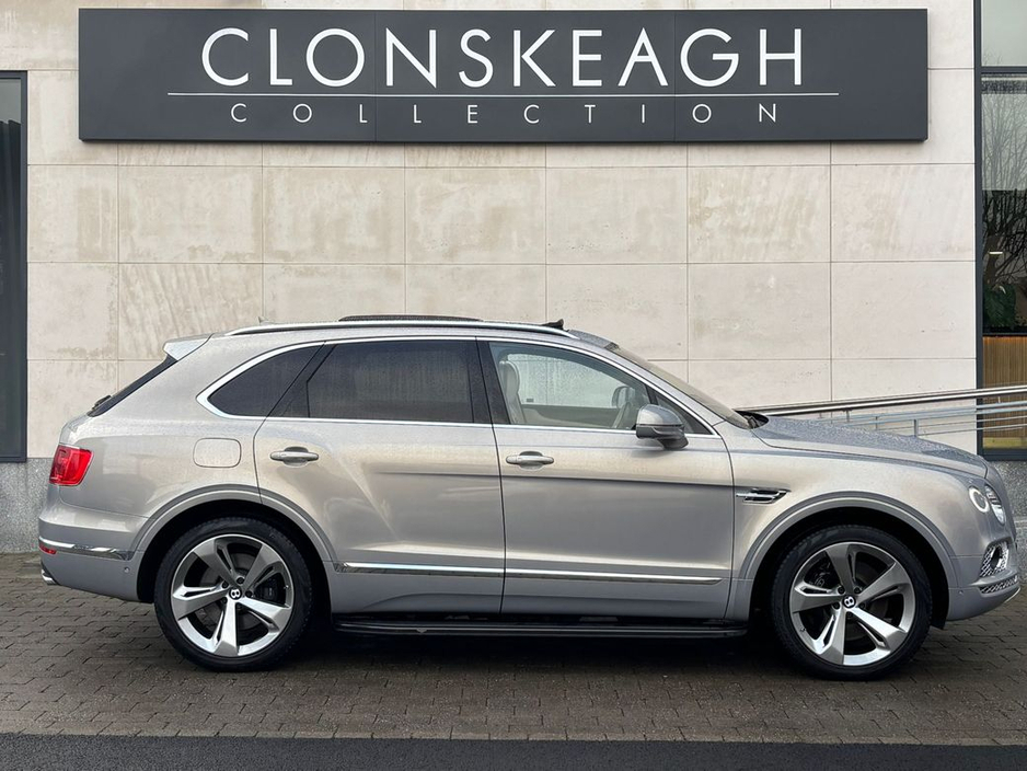 2016 Bentley Bentayga - image 6
