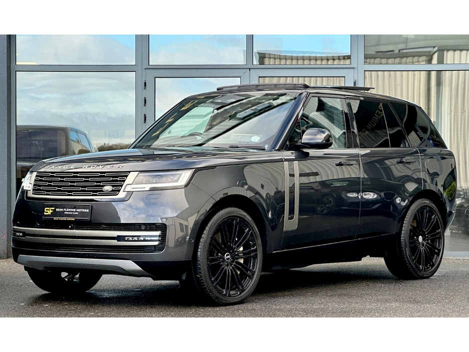 2023 Land Rover Range Rover - image 2