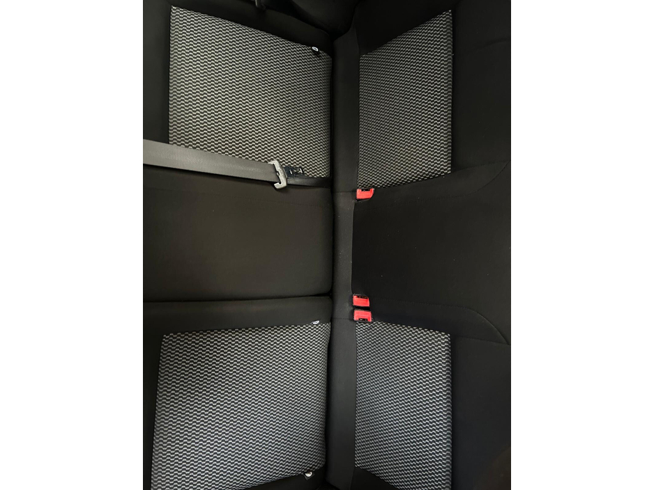 2016 Nissan Juke - image 14