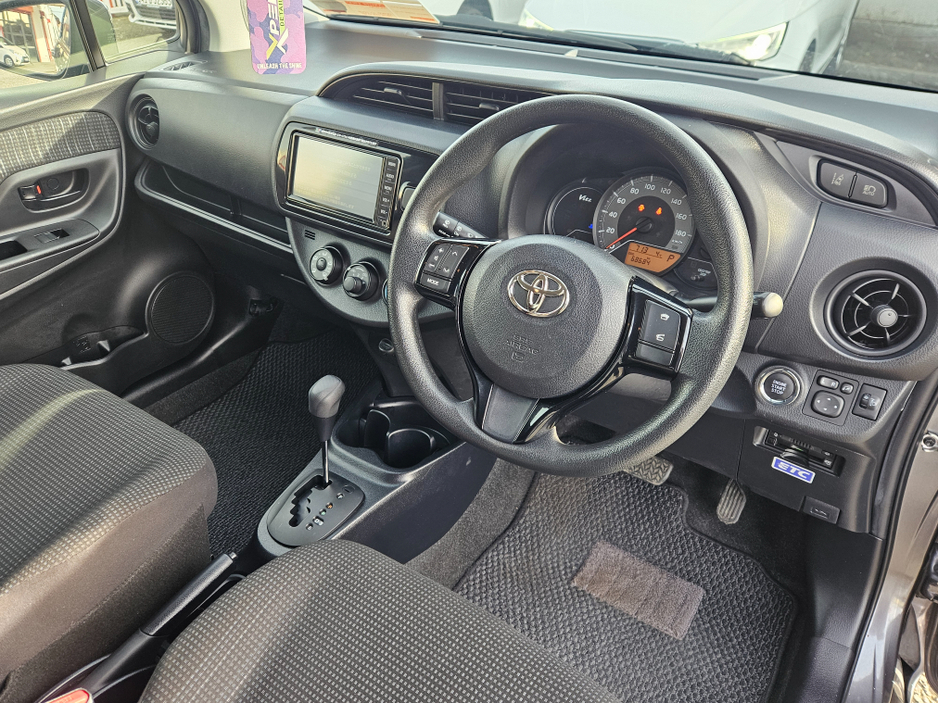2019 Toyota Yaris - image 7