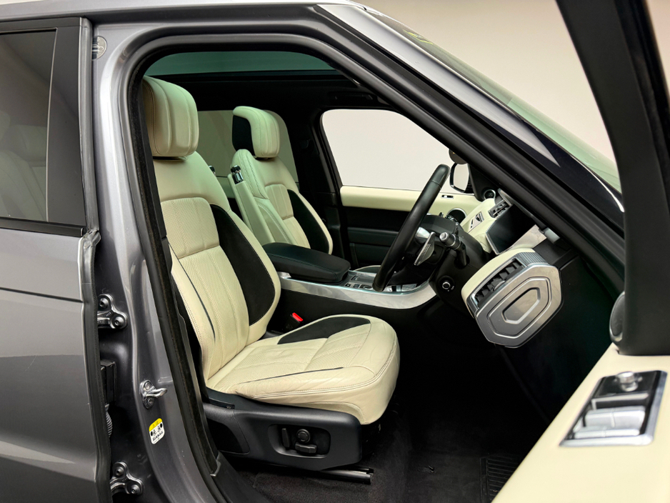 2019 Land Rover Range Rover Sport - image 10