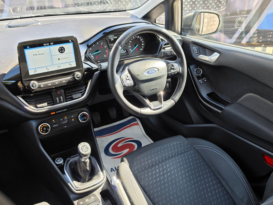 2018 Ford Fiesta - image 13