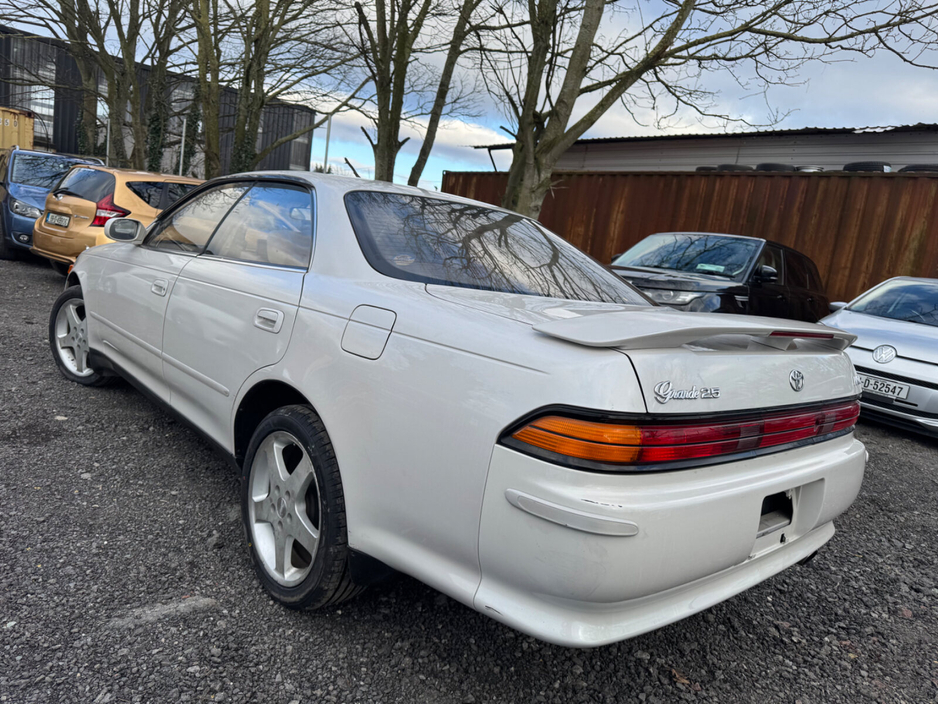 1995 Toyota Mark II - image 4