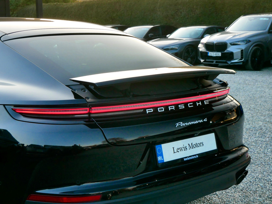 2024 Porsche Panamera - image 14